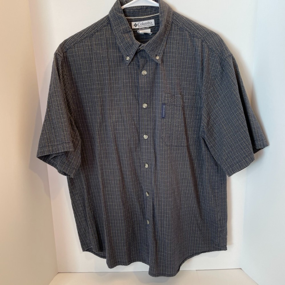 Columbia Blue Check Button Down Short Sleeve 100% Cotton Seersucker Shirt-Medium